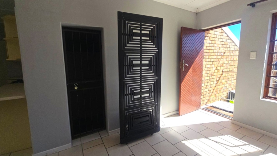 2 Bedroom Property for Sale in Jeffreys Bay Central Eastern Cape